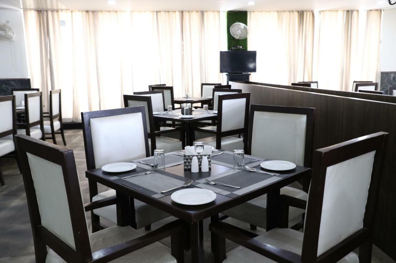 Diwan Hotel And Restaurant Surkhi Eksteriør bilde