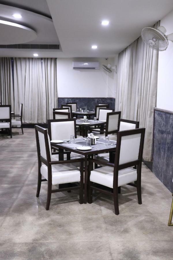 Diwan Hotel And Restaurant Surkhi Eksteriør bilde